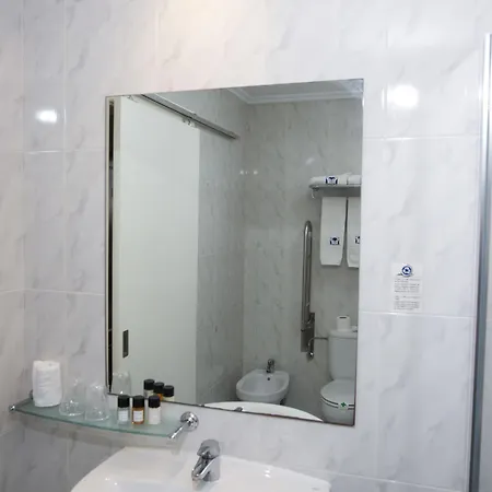Rosalia Hotel 2*